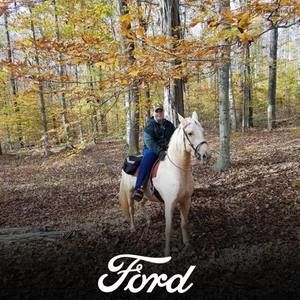 Meet your Posher, Riley